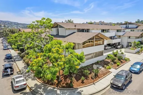 7500 Viejo Castilla Way #4, Carlsbad, CA 92009
