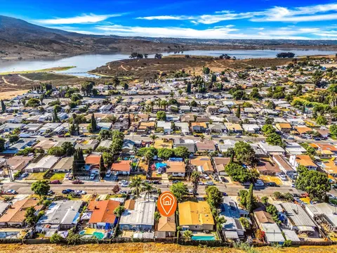 View/Area - 9756 Ivanho St, Spring Valley, CA 91977 photo 4 of 5