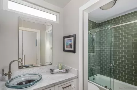 Bath - 419 Westbourne St, La Jolla, CA 92037 photo 3 of 3