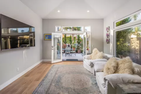 Living - 419 Westbourne St, La Jolla, CA 92037 photo 2 of 3