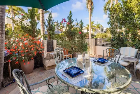 Exterior - 419 Westbourne St, La Jolla, CA 92037 photo 1 of 5