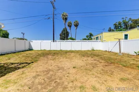 Exterior - 4390 Yale Ave, La Mesa, CA 91942 photo 6 of 9