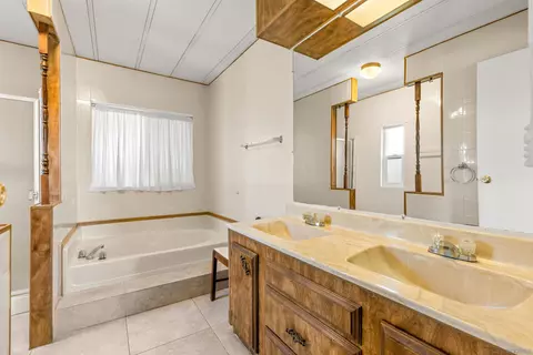 Bath - 1815 Sweetwater Rd #167, Spring Valley, CA 91977 photo 1 of 2