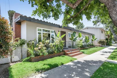 810 10th St, Coronado, CA 92118