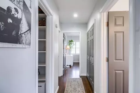 Entry Way - 4575 Parks Ave, La Mesa, CA 91942 photo 1 of 1