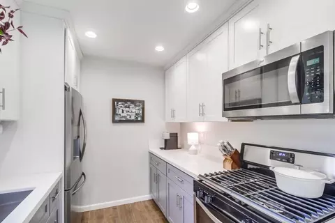 Kitchen - 4575 Parks Ave, La Mesa, CA 91942 photo 4 of 7