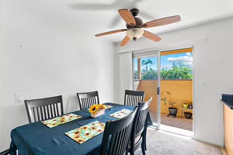 Dining - 513 Calle Montecito #71, Oceanside, CA 92057 photo 2 of 2
