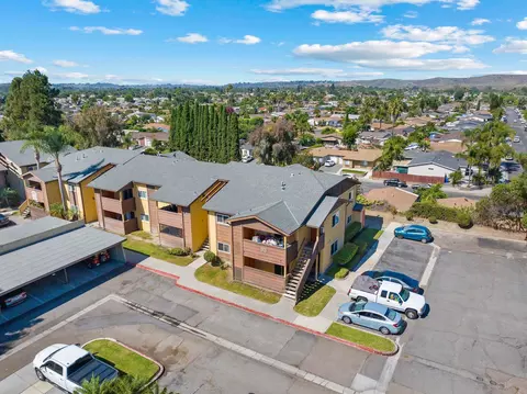 View/Area - 513 Calle Montecito #71, Oceanside, CA 92057 photo 3 of 6