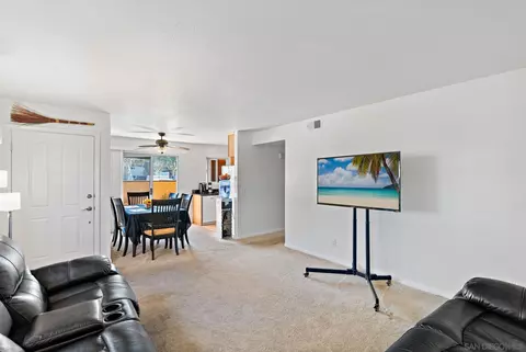 Living - 513 Calle Montecito #71, Oceanside, CA 92057 photo 2 of 2
