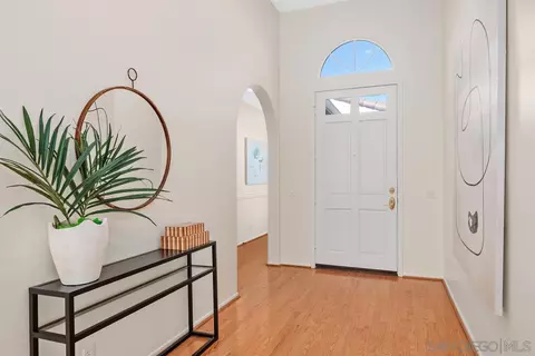 Entry Way - 2815 Ridgegate Row, La Jolla, CA 92037 photo 1 of 2