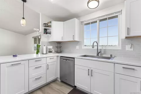 Kitchen - 2000 Crofton St #8, Spring Valley, CA 91977 photo 3 of 3