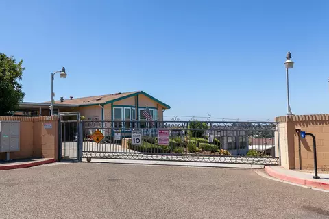 View/Area - 2000 Crofton St #8, Spring Valley, CA 91977 photo 3 of 3