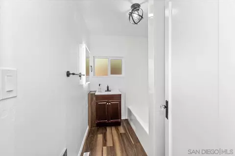 Bath - 11441 Pinehurst Dr, Lakeside, CA 92040 photo 4 of 5