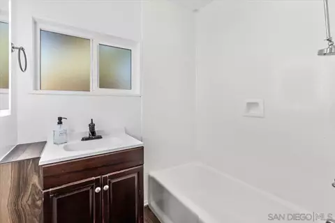 Bath - 11441 Pinehurst Dr, Lakeside, CA 92040 photo 5 of 5