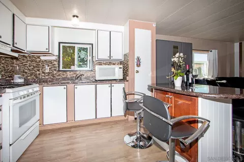 13641 Poinsettia Dr #21, Poway, CA 92064