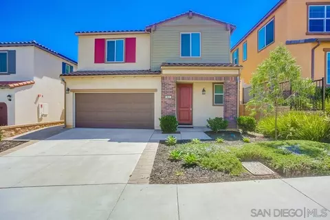 862 Brookdale Dr, Vista, CA 92081