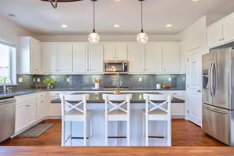 Kitchen - 34376 Coppola St, Temecula, CA 92592 photo 1 of 2