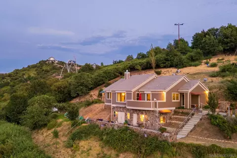 17259 Iron Springs Rd, Julian, CA 92036