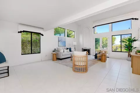 824 Inspiration Ln, Escondido, CA 92025 photo 2