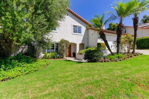 824 Inspiration Ln, Escondido, CA 92025