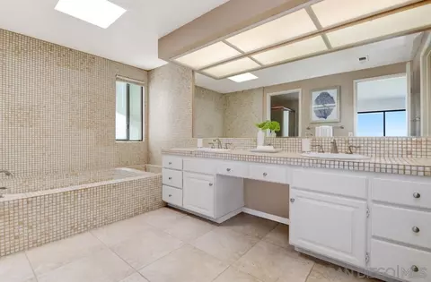 824 Inspiration Ln, Escondido, CA 92025 photo 24