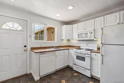 716 Holly St, Oceanside, CA 92058 photo 15