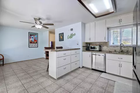 Kitchen - 14062 Mazatlan Way, Poway, CA 92064 photo 5 of 7