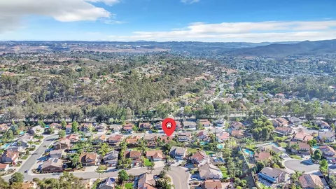 View/Area - 12734 Treeridge Ter, Poway, CA 92064 photo 5 of 6