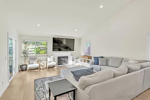 Living - 12734 Treeridge Ter, Poway, CA 92064 photo 2 of 3