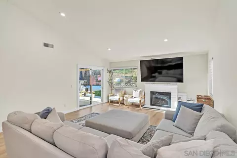 Living - 12734 Treeridge Ter, Poway, CA 92064 photo 1 of 3