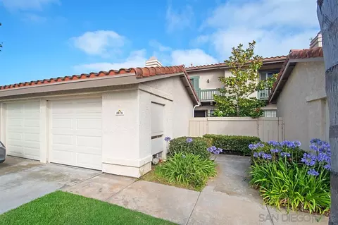 6876 Peach Tree Rd, Carlsbad, CA 92011