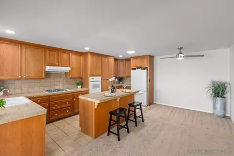 9905 Via Francis, Santee, CA 92071 photo 2