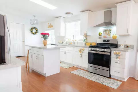 Kitchen - 4632 Lee Ave, La Mesa, CA 91942 photo 3 of 4