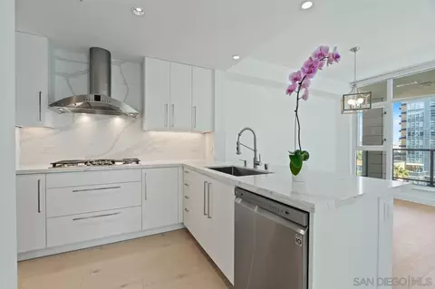 1205 Pacific Hwy #703, San Diego, CA 92101