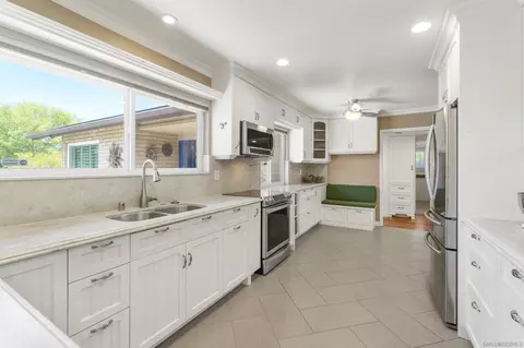 Kitchen - 2128 Windmill View Rd, El Cajon, CA 92020 photo 4 of 4