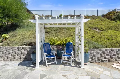 Exterior - 2128 Windmill View Rd, El Cajon, CA 92020 photo 7 of 14