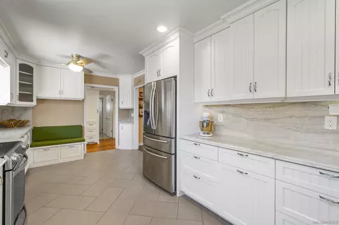 Kitchen - 2128 Windmill View Rd, El Cajon, CA 92020 photo 2 of 4