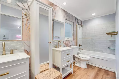 Bath - 922 Capri Dr, Vista, CA 92084 photo 3 of 6
