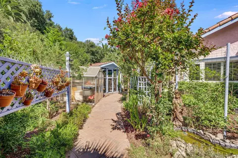 Exterior - 922 Capri Dr, Vista, CA 92084 photo 5 of 18