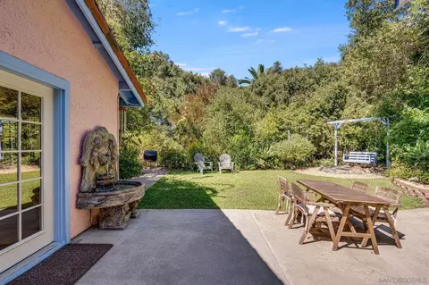 Exterior - 922 Capri Dr, Vista, CA 92084 photo 14 of 18