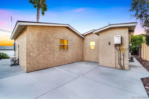 Exterior - 7290 Colony Rd, La Mesa, CA 91942 photo 4 of 5