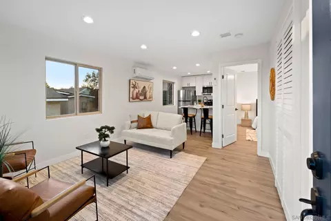 Living - 7290 Colony Rd, La Mesa, CA 91942 photo 3 of 5