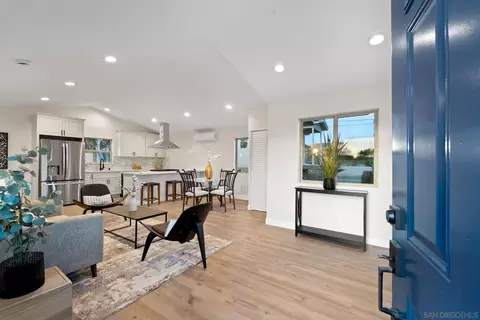 Entry Way - 7290 Colony Rd, La Mesa, CA 91942 photo 1 of 1