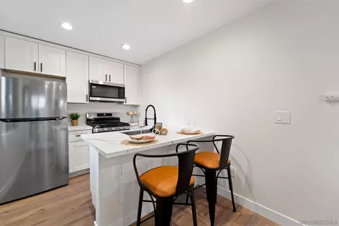 Kitchen - 7290 Colony Rd, La Mesa, CA 91942 photo 7 of 8