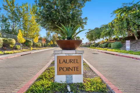 533 Adobe Estates Dr, Vista, CA 92083