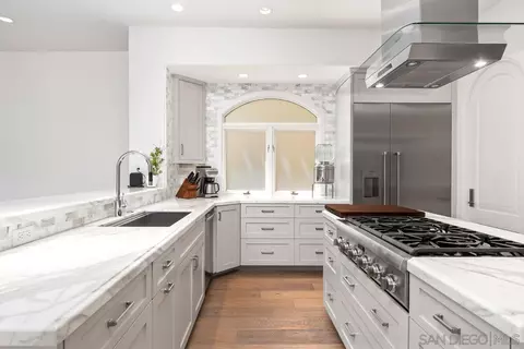 Kitchen - 7729 Ivanhoe Ave, La Jolla, CA 92037 photo 2 of 4
