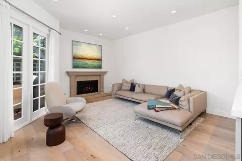 Living - 7729 Ivanhoe Ave, La Jolla, CA 92037 photo 3 of 4
