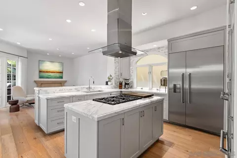 Kitchen - 7729 Ivanhoe Ave, La Jolla, CA 92037 photo 3 of 4