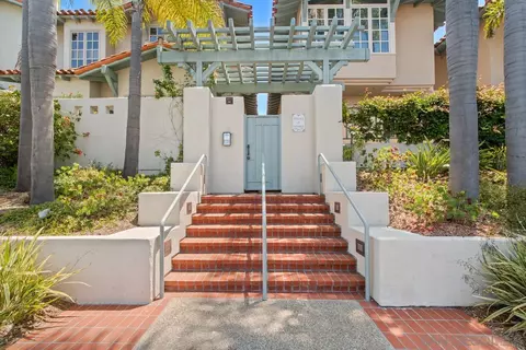Exterior - 7729 Ivanhoe Ave, La Jolla, CA 92037 photo 6 of 6