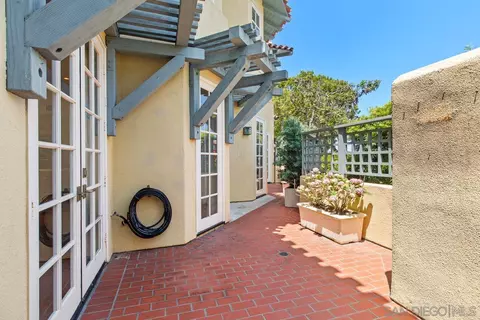 Exterior - 7729 Ivanhoe Ave, La Jolla, CA 92037 photo 3 of 6